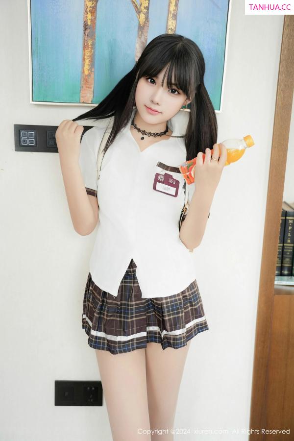   [XiuRen]高清写真图 2024.12.10 No.9573 姚若兮vay 美腿丝袜第10张图片